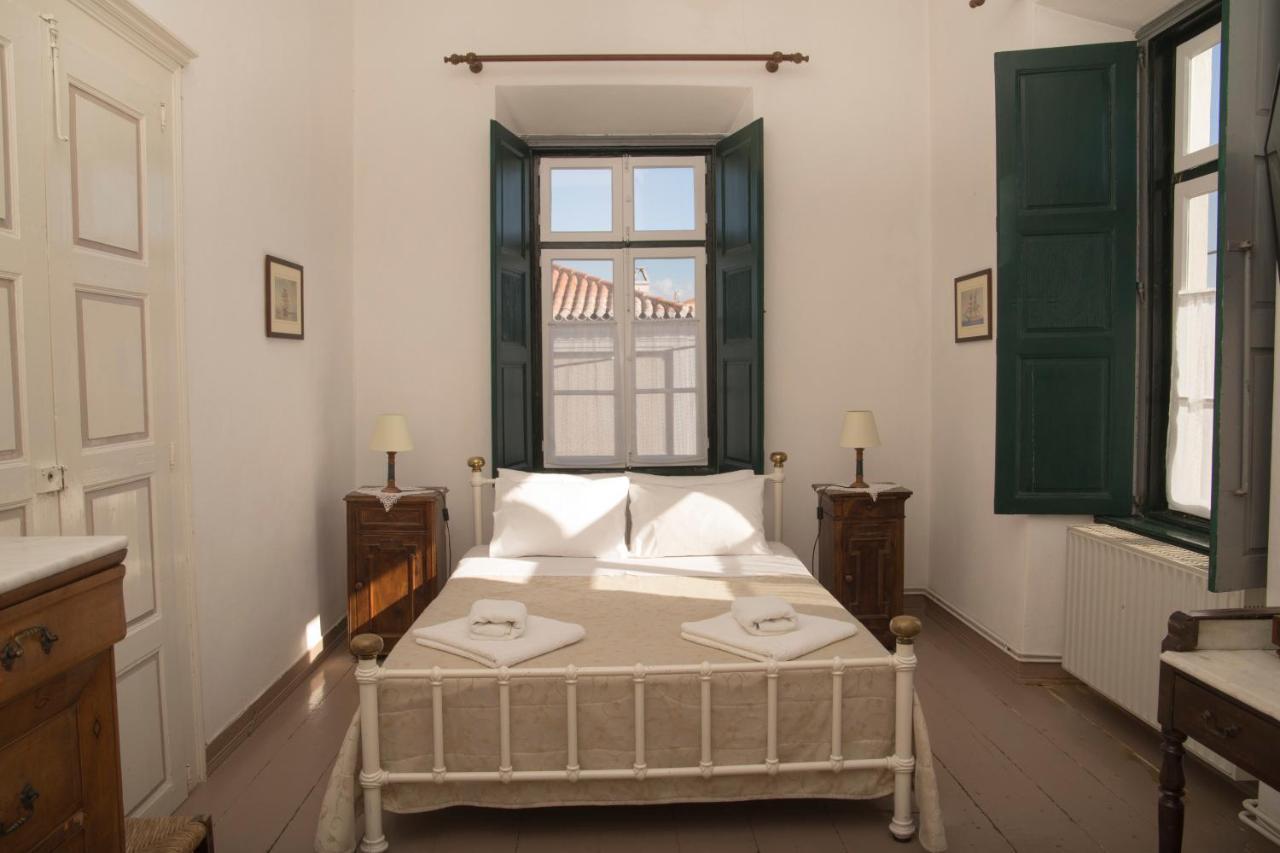 1861 Mansion Spetses Villa ภายนอก รูปภาพ
