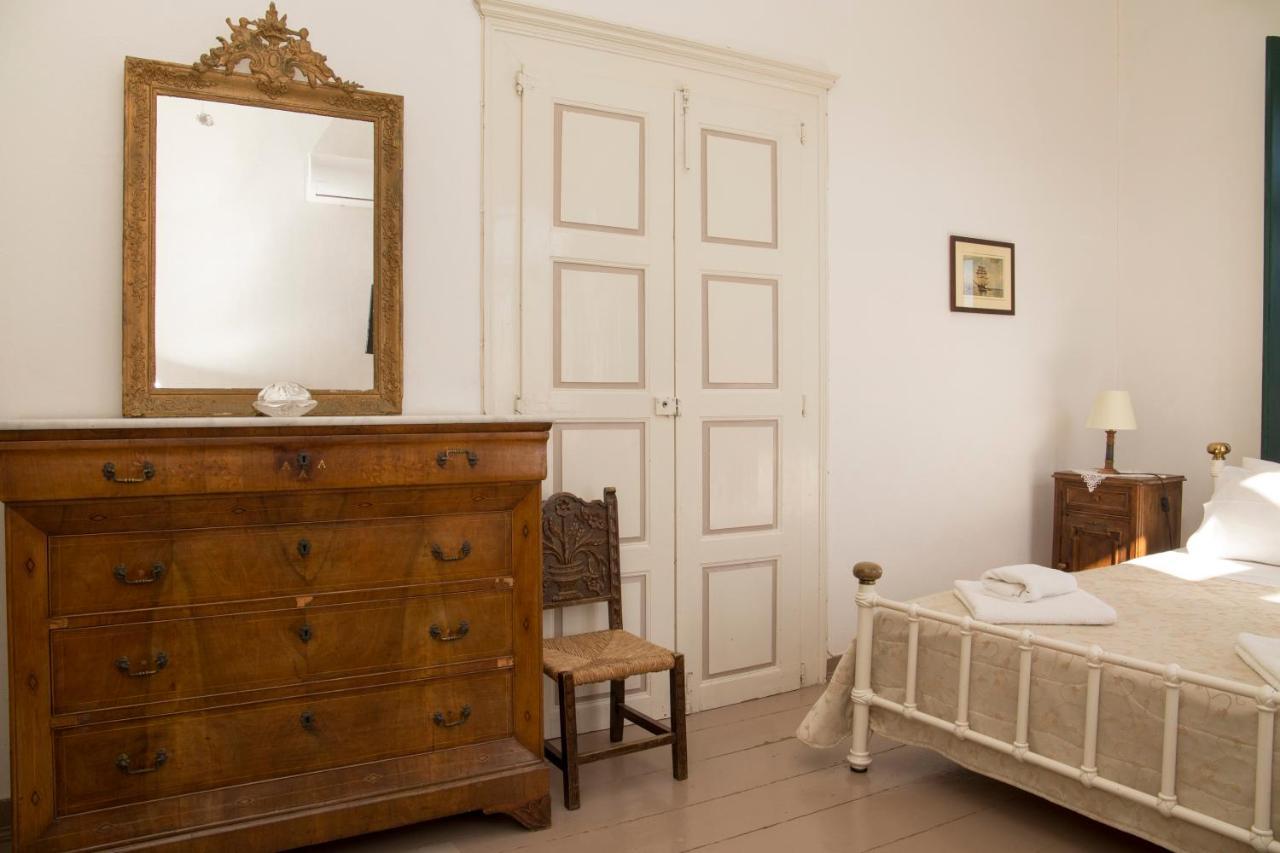1861 Mansion Spetses Villa ภายนอก รูปภาพ