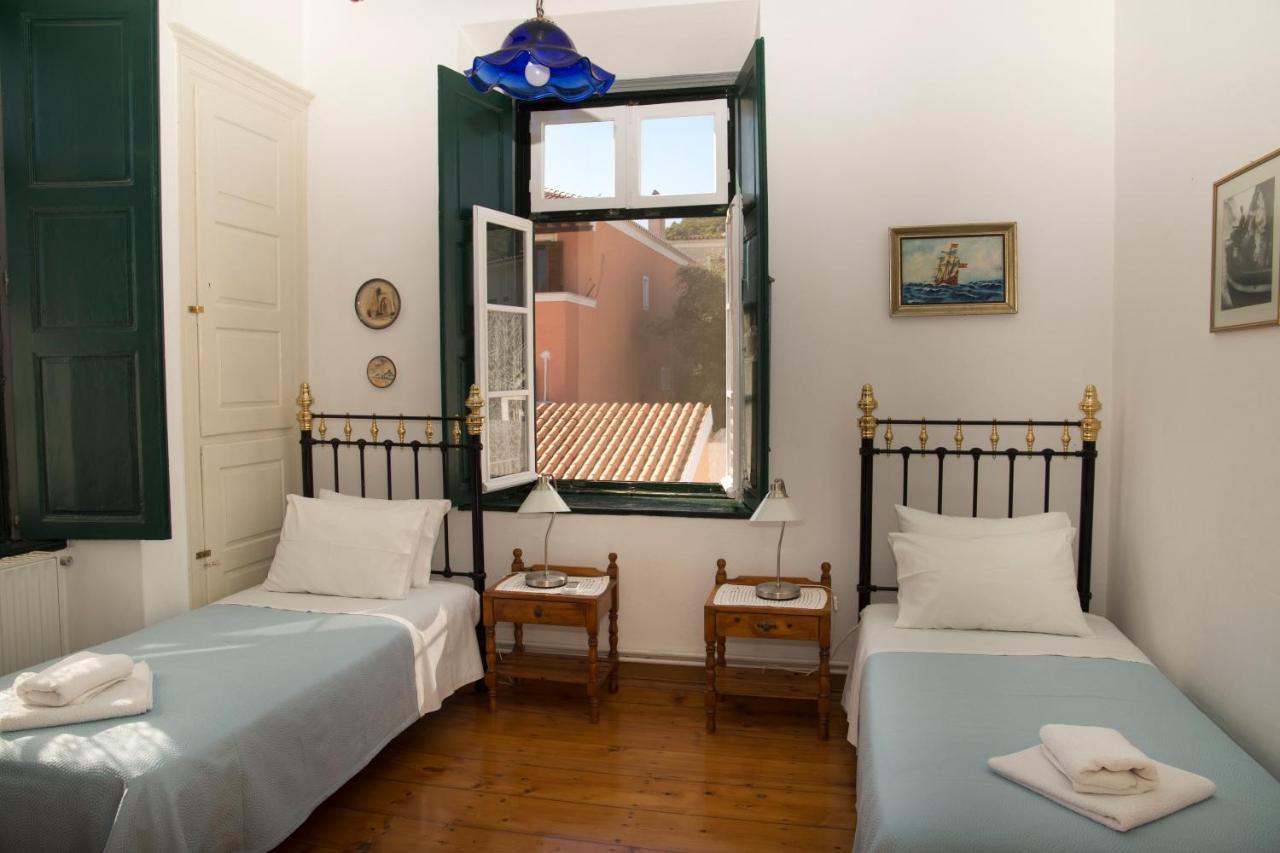 1861 Mansion Spetses Villa ภายนอก รูปภาพ