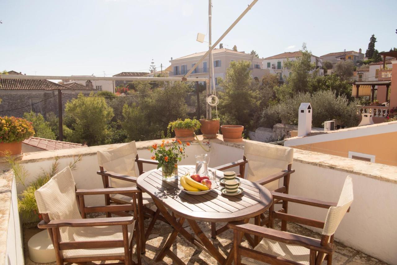 1861 Mansion Spetses Villa ภายนอก รูปภาพ
